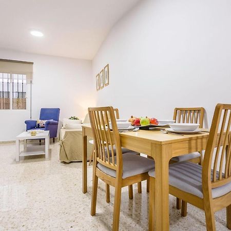 Apartamentos Sta Maria La Blanca Seville Exterior photo