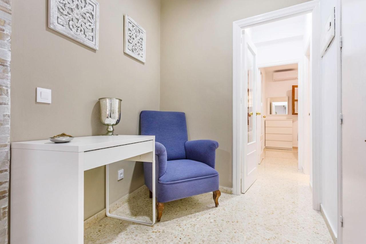 Apartamentos Sta Maria La Blanca Seville Exterior photo