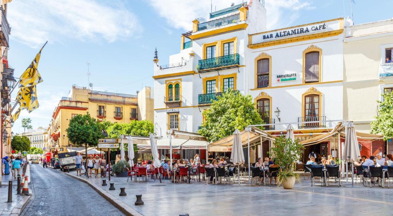Apartamentos Sta Maria La Blanca Seville Exterior photo